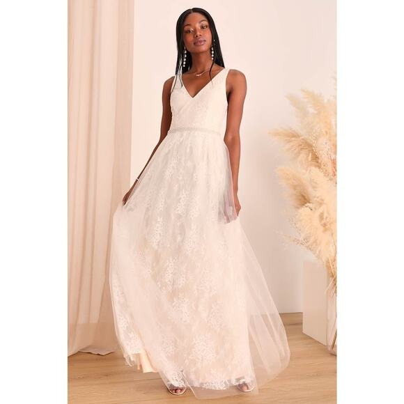 Lulus True Love White Beaded Rhinestone Lace Maxi Dress White/Cream Nwt